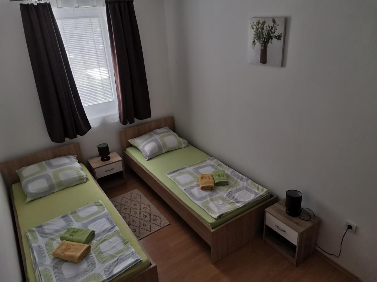 Apartman Jadranka Вир Екстер'єр фото